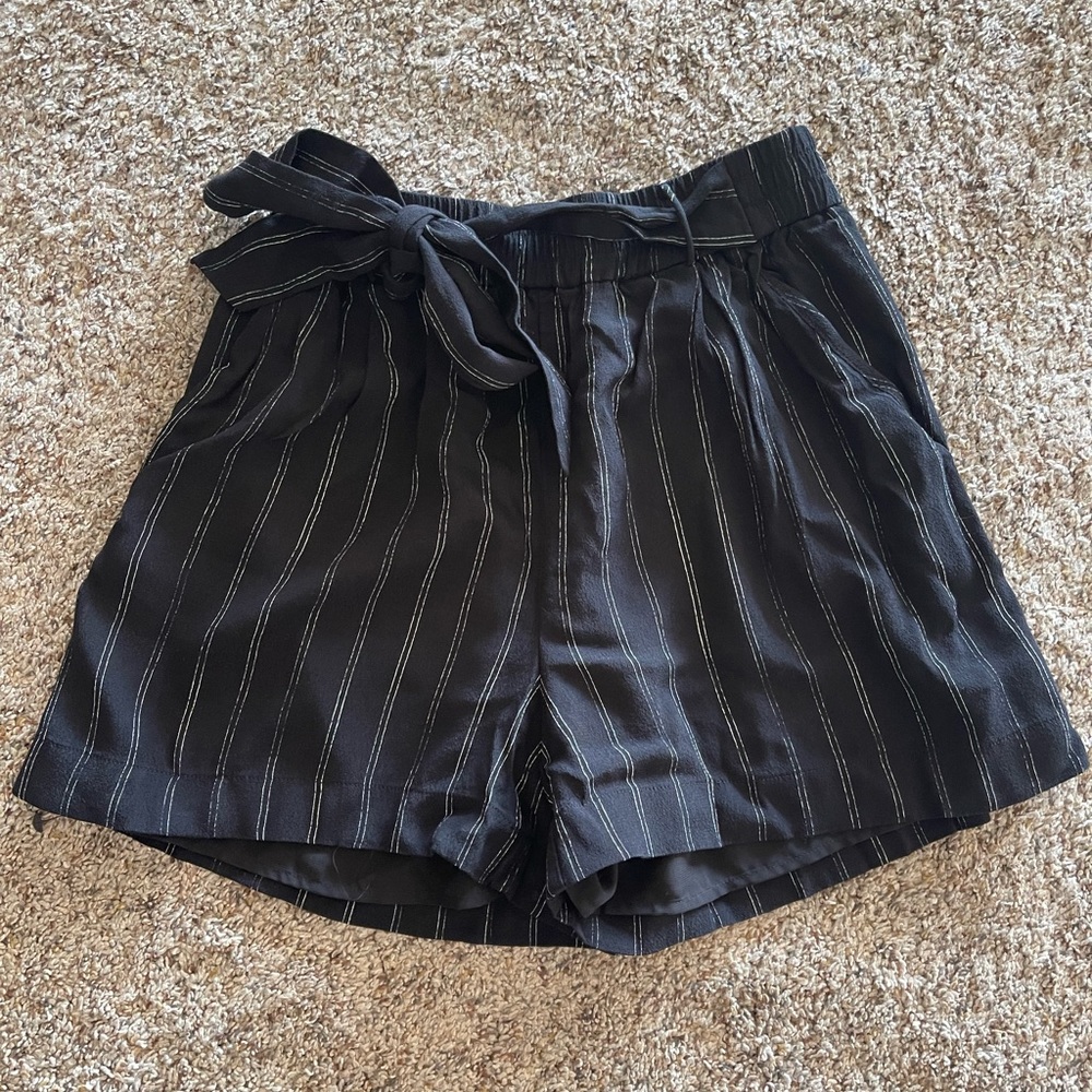 Aritzia striped shorts